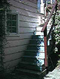 BackStairs.jpg (16019 bytes)