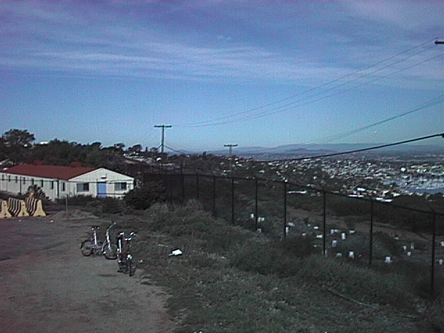 D16-01-SanDiegoPanorama1.jpg (73728 bytes)